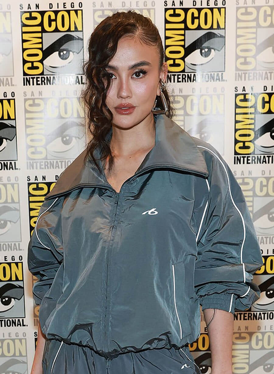 Agnez Mo Neagley 2026 Premiere Gray Track Jacket