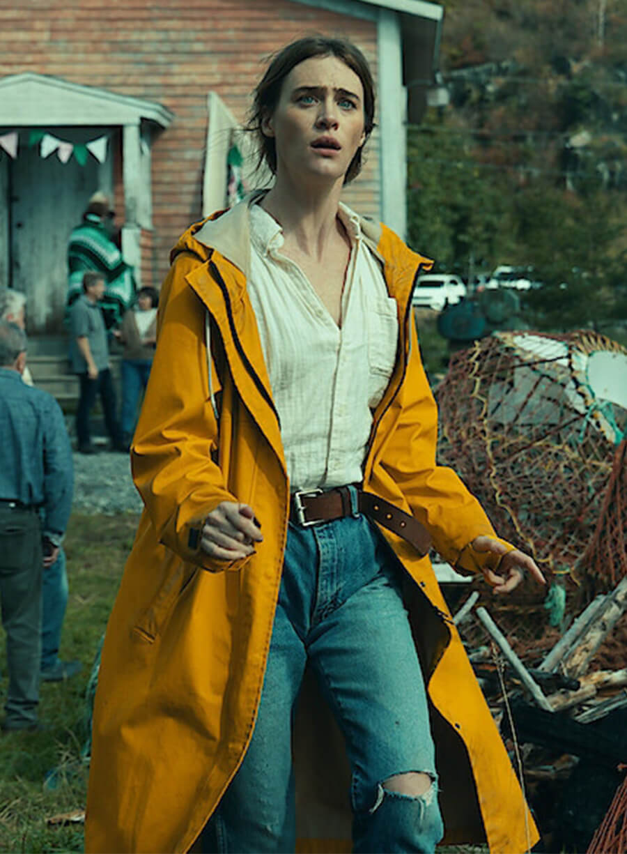 Mackenzie Davis Below 2026 Yellow Hooded Coat